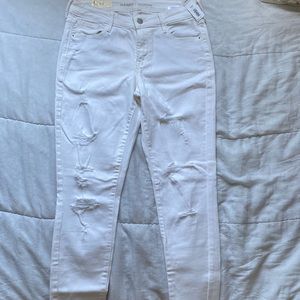 white Old Navy Mid rise skinny jeans size 4